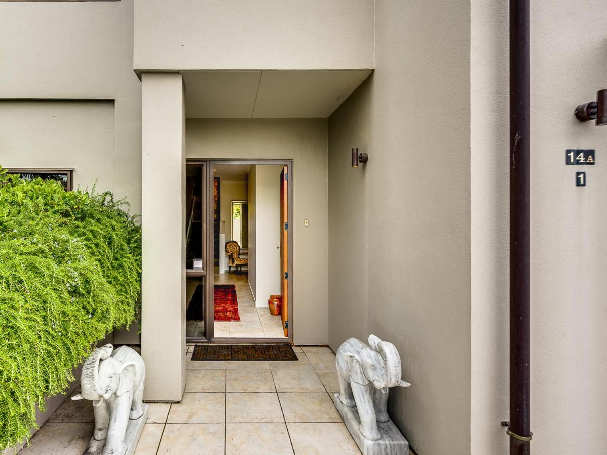Busby Hill Villa - Havelock North Holiday Home Exterior foto